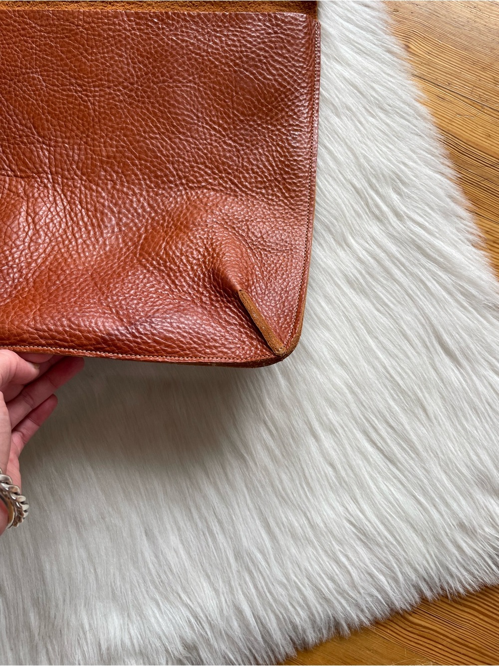 LIKE NEW CYDWOQ leather mail bag - Picture 7 of 10